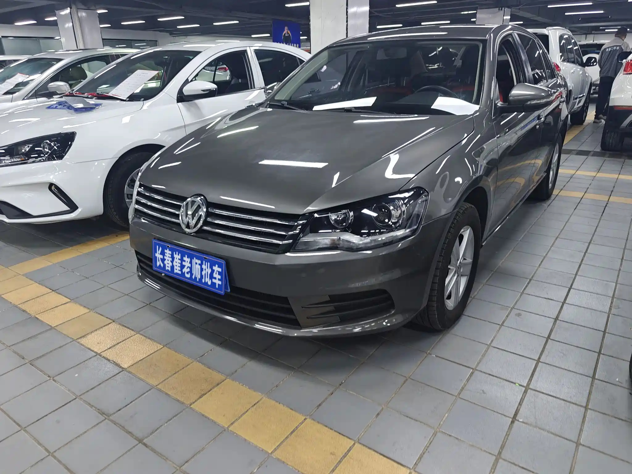 VOLKSWAGEN BORA 2014