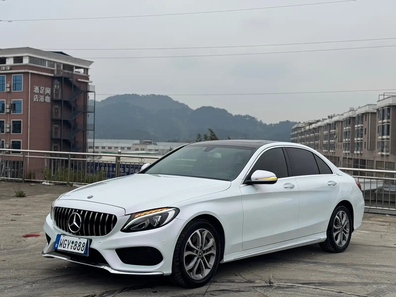 MERCEDES BENZ C-CLASS