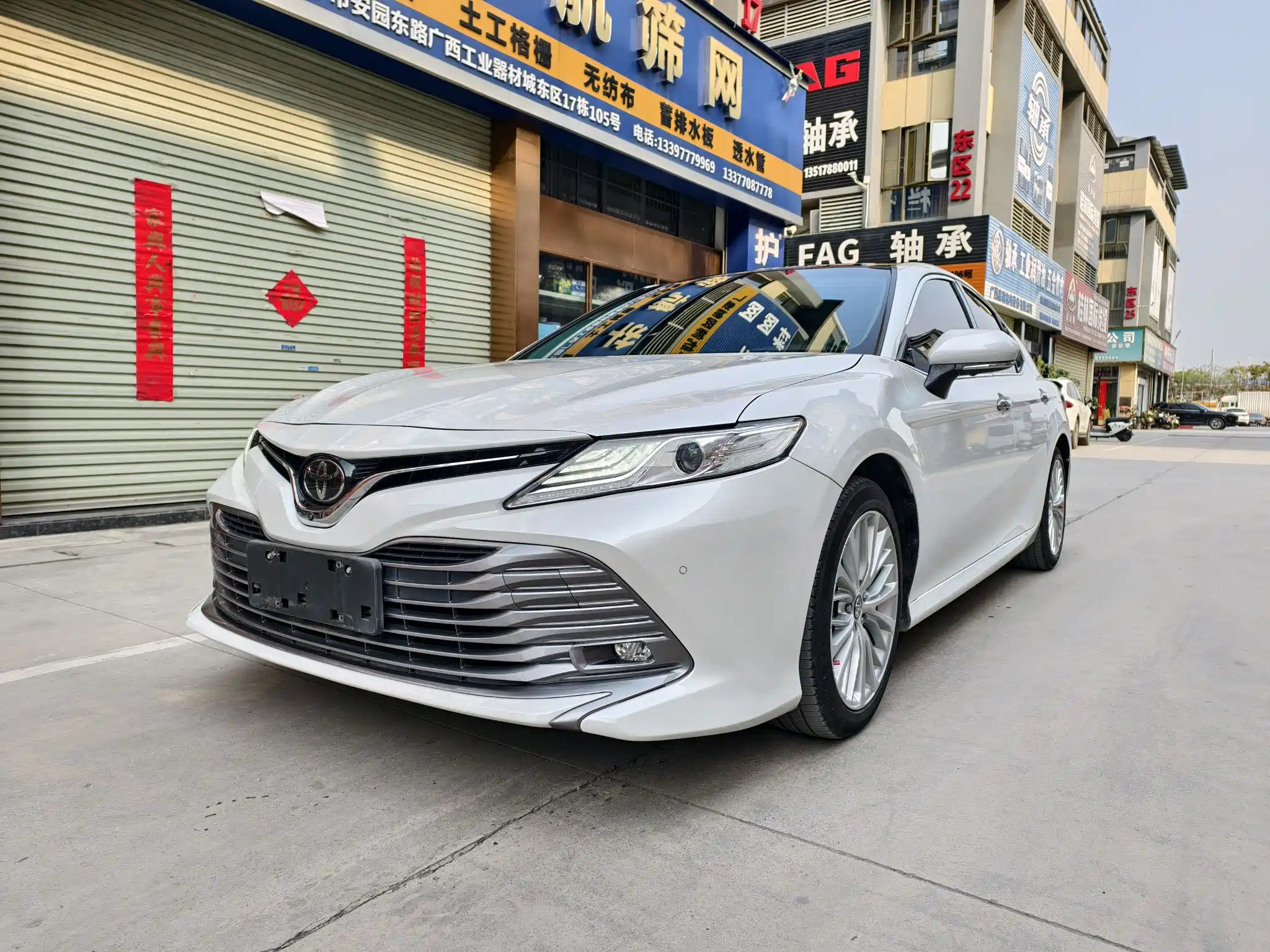 TOYOTA CAMRY 2018