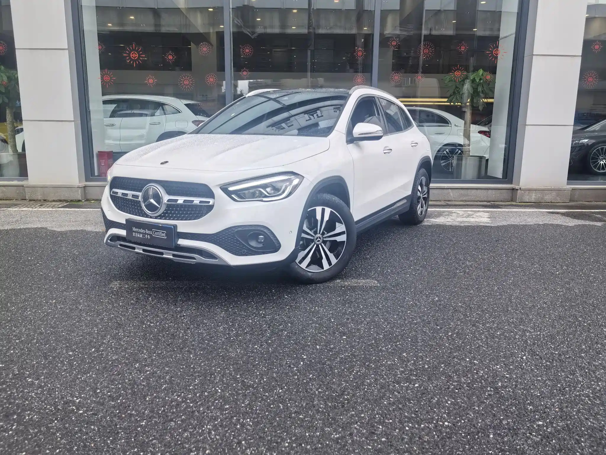 MERCEDES BENZ GLA 2023