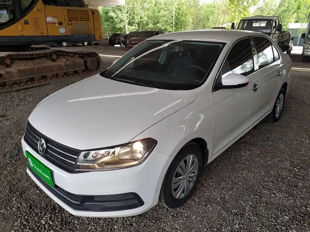 VOLKSWAGEN SANTANA 2016