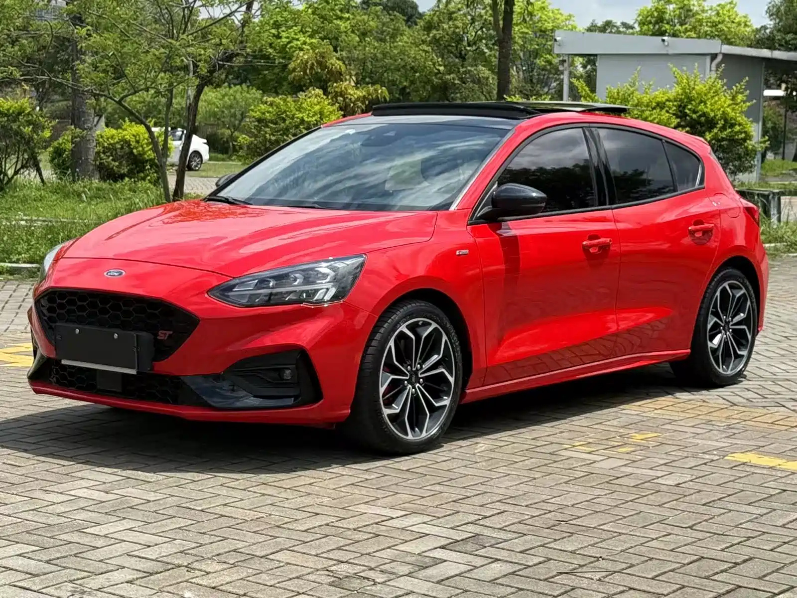 FORD FOCUS