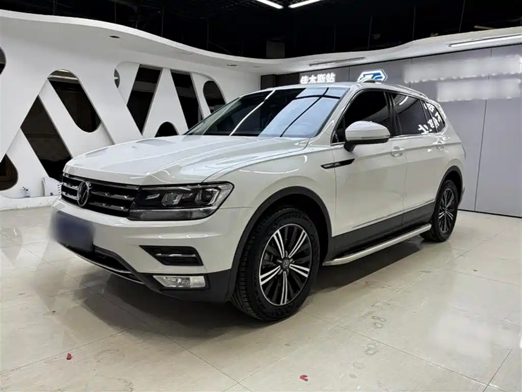 VOLKSWAGEN TIGUAN L 2021