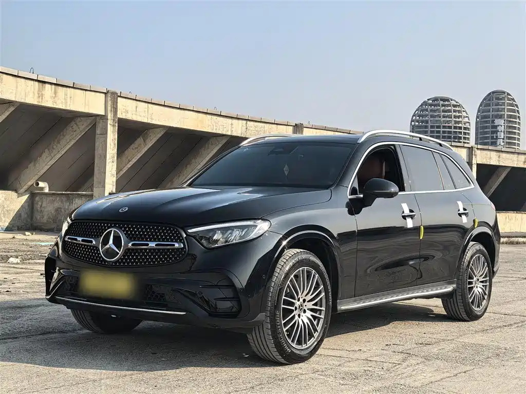 MERCEDES BENZ GLC 2023