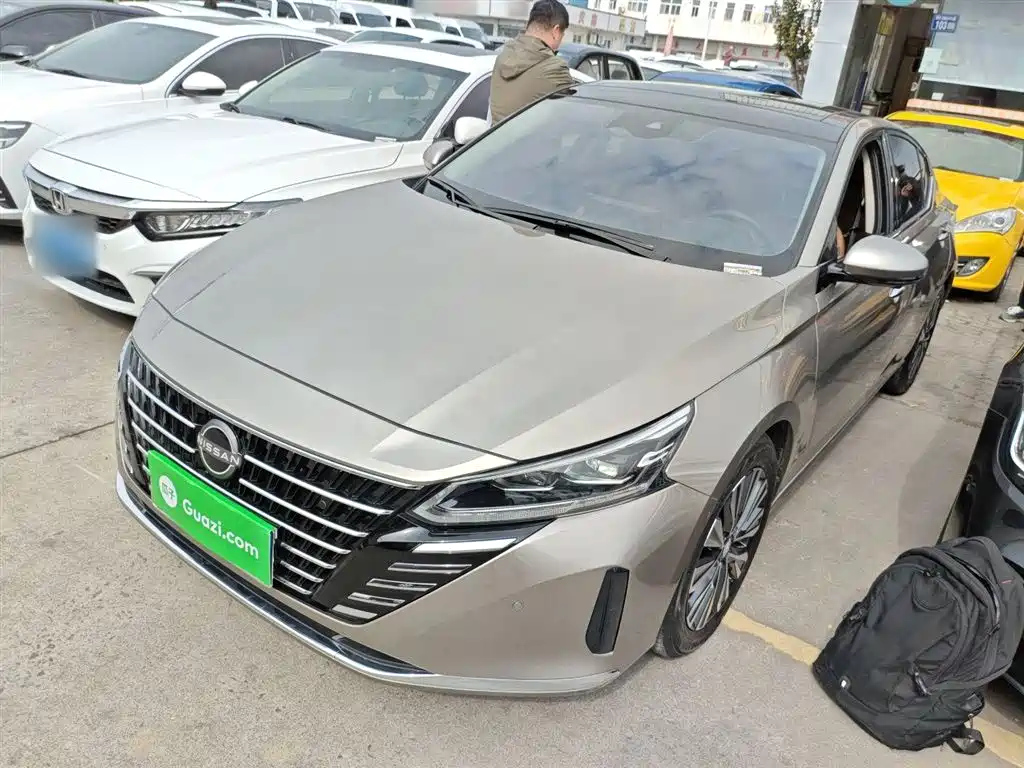 NISSAN TEANA 2022