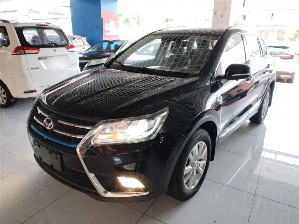 BAIC S6 2016