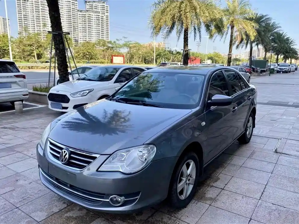 VOLKSWAGEN BORA 2019