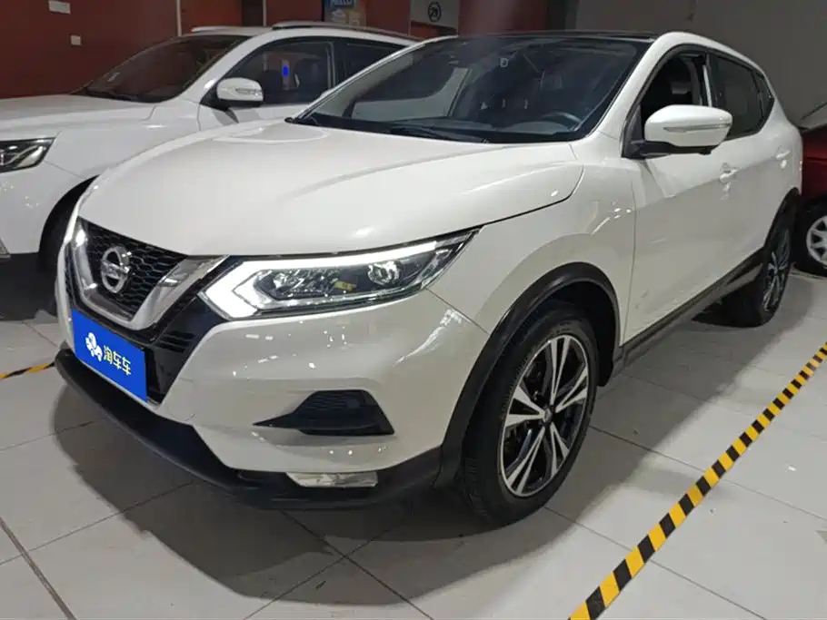 NISSAN QASHQAI 2019