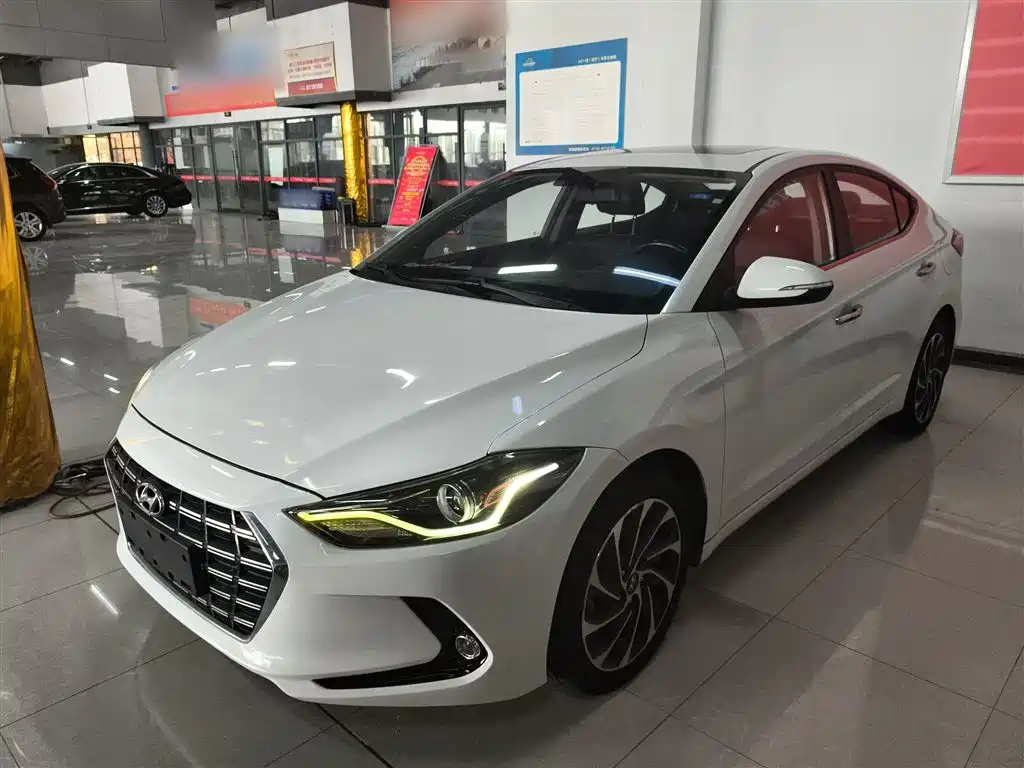 HYUNDAI ELANTRA 2019