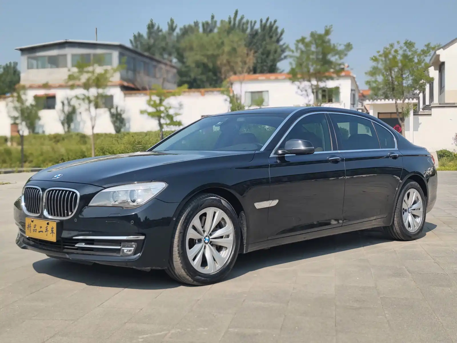 BMW 7-SERIES 2013