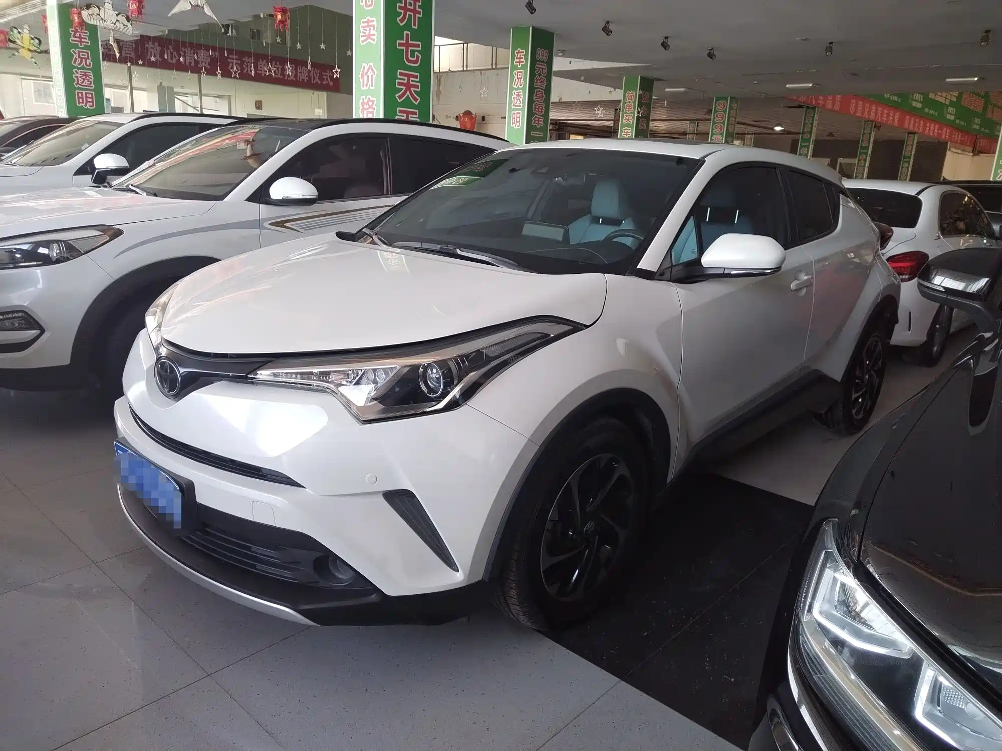 TOYOTA IZOA 2020