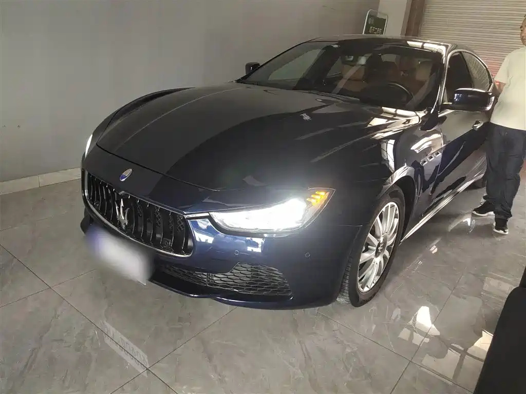 MASERATI GHIBLI 2014