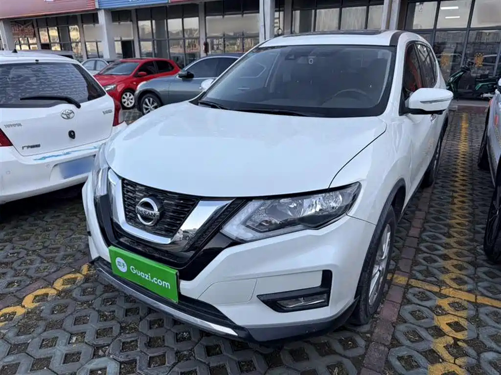 NISSAN X-TRAIL 2019
