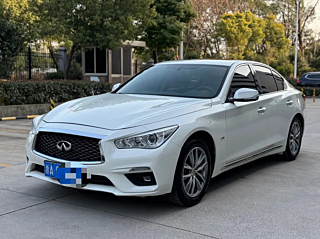Заказать INFINITI Q50L