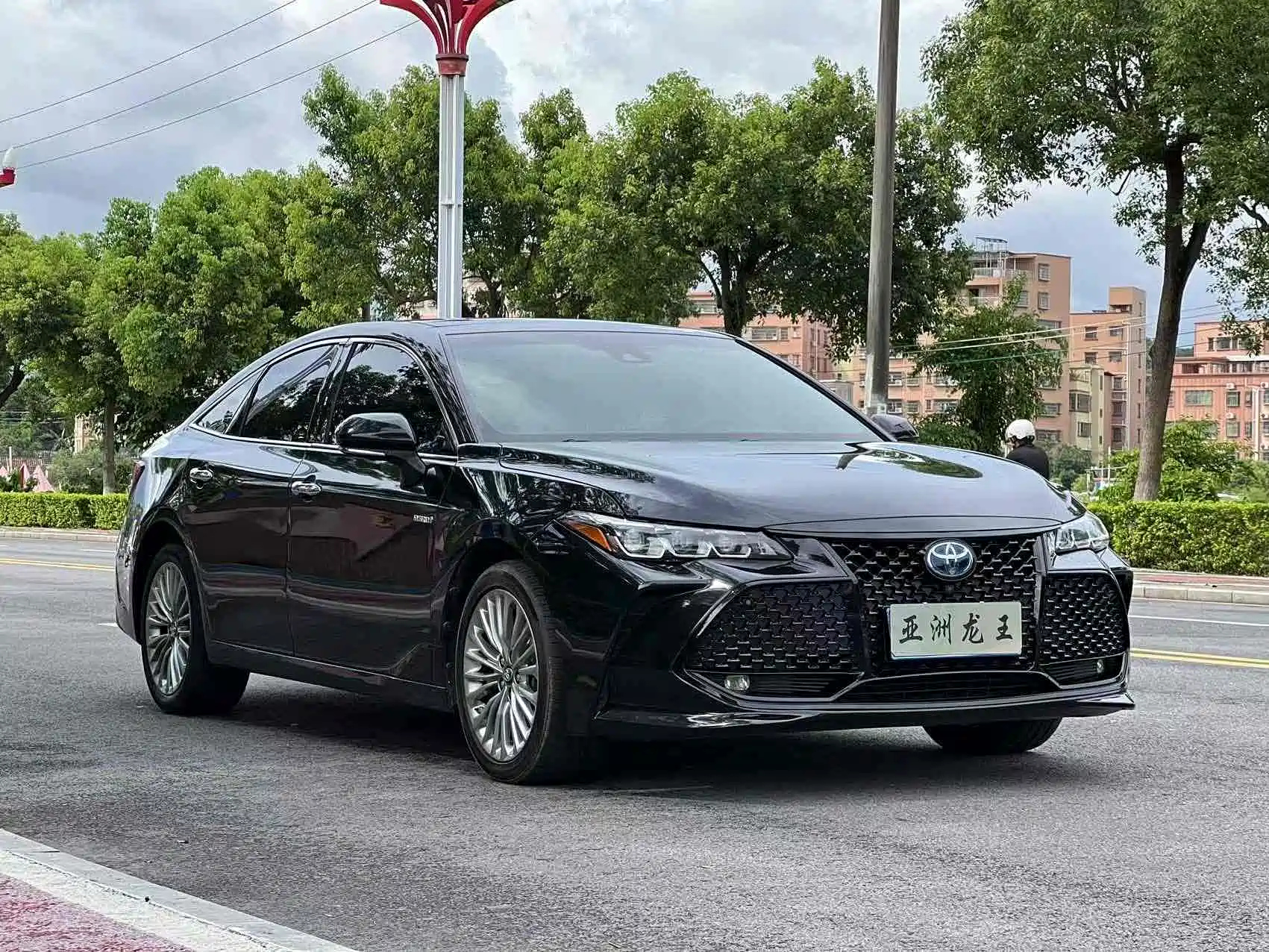 TOYOTA AVALON 2019