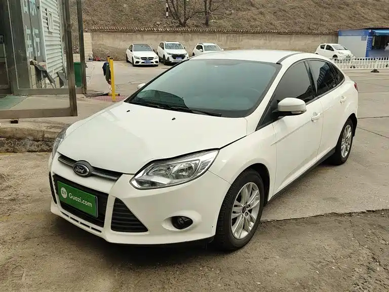 FORD FOCUS 2012