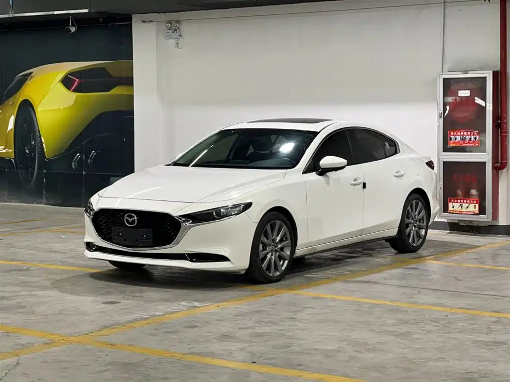 MAZDA 3 AXELA 2021