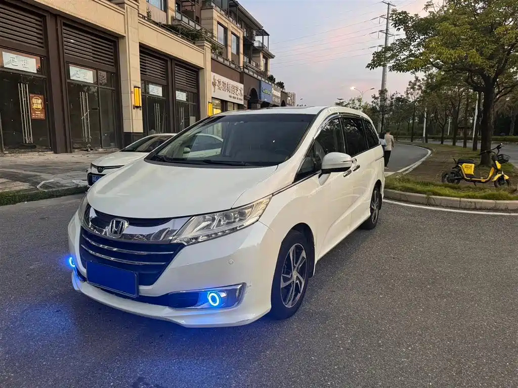 HONDA ODYSSEY 2015