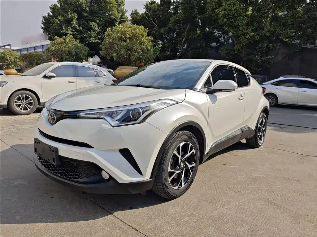 TOYOTA C-HR 2020