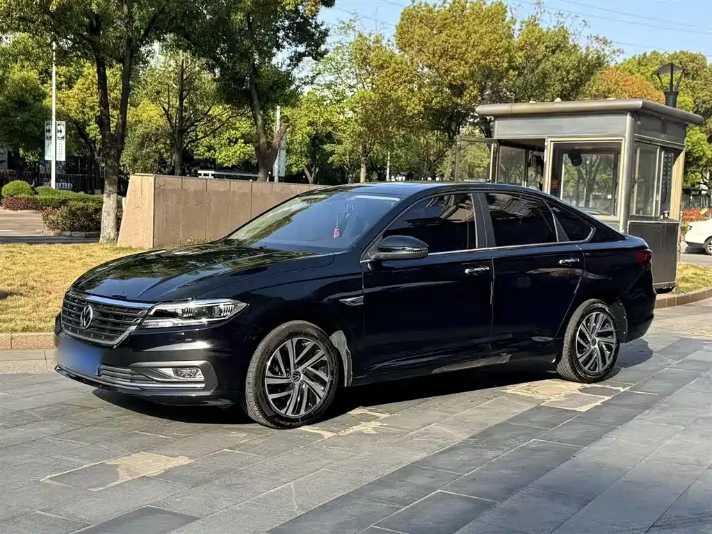 VOLKSWAGEN LAVIDA 2022