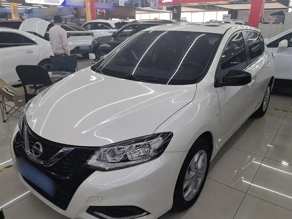 NISSAN TIIDA TIIDA