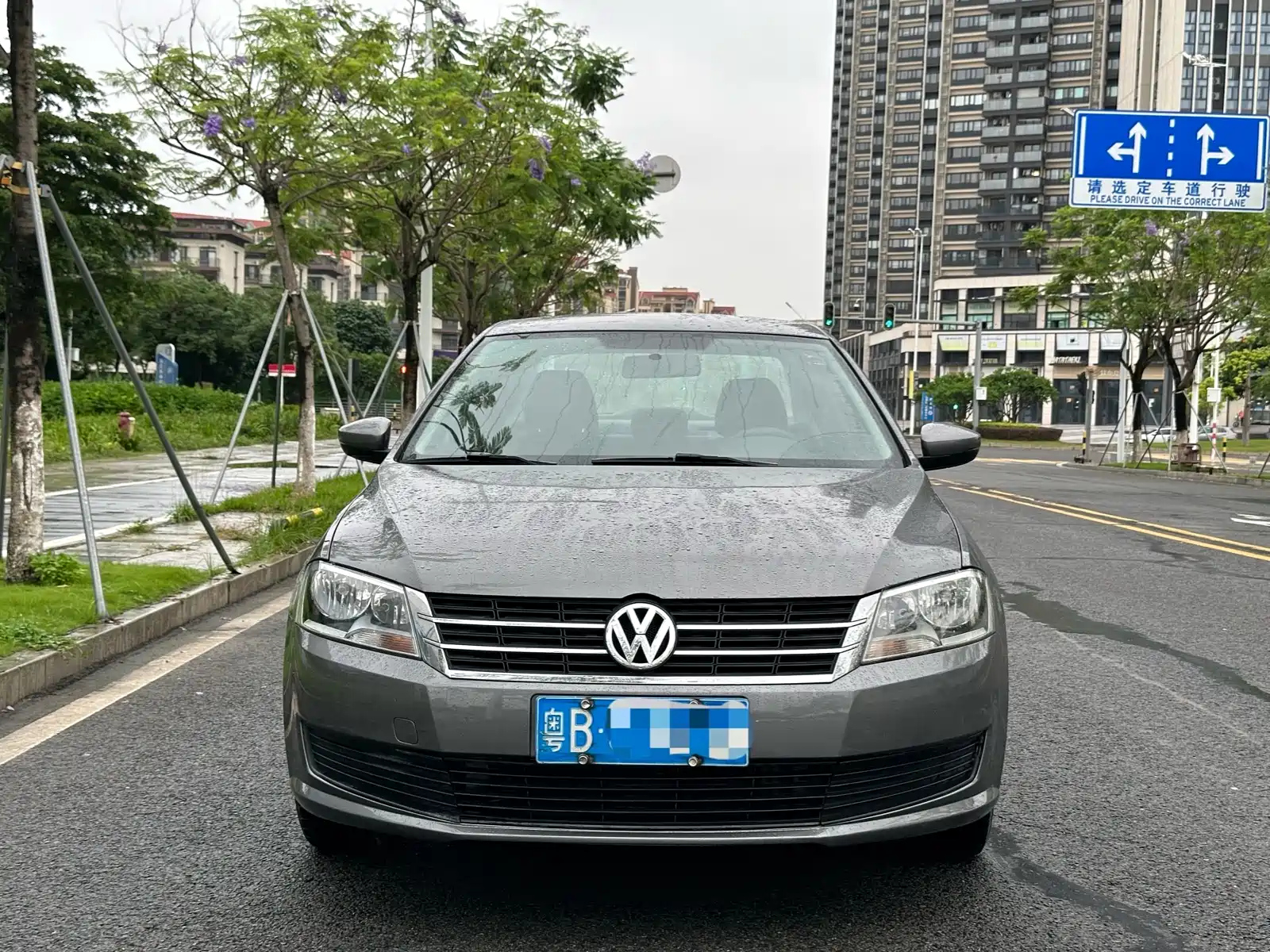 VOLKSWAGEN LAVIDA 2013
