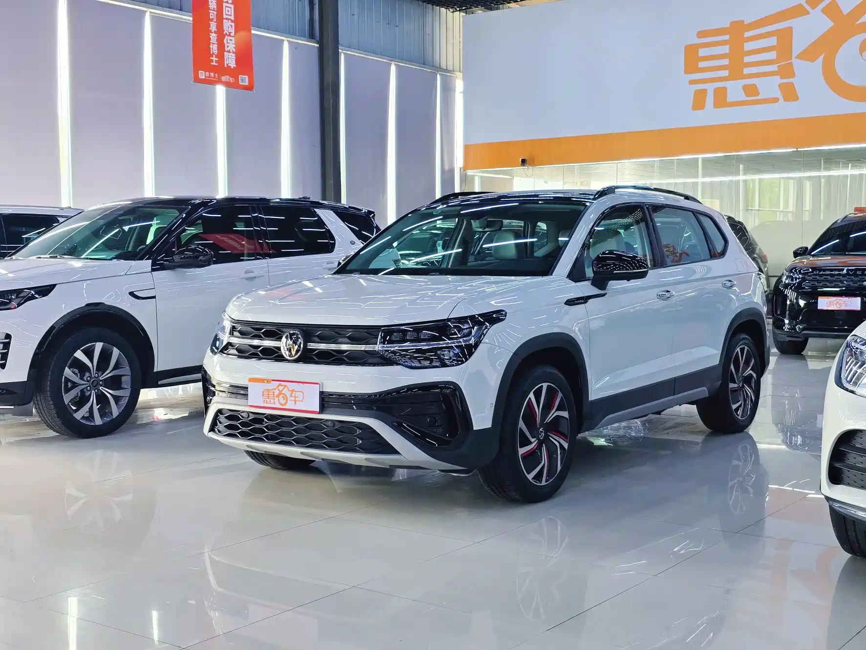 VOLKSWAGEN THARU 2024