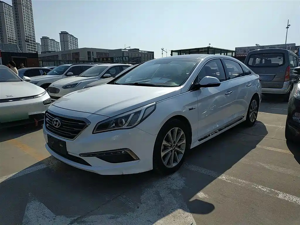 HYUNDAI SONATA 2015
