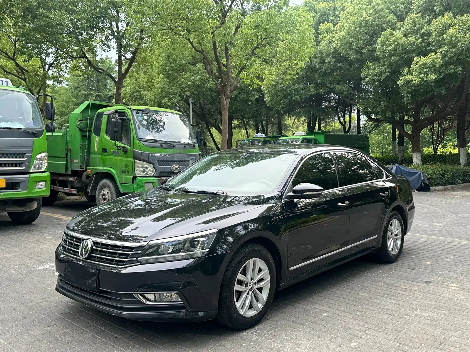 VOLKSWAGEN PASSAT 2015