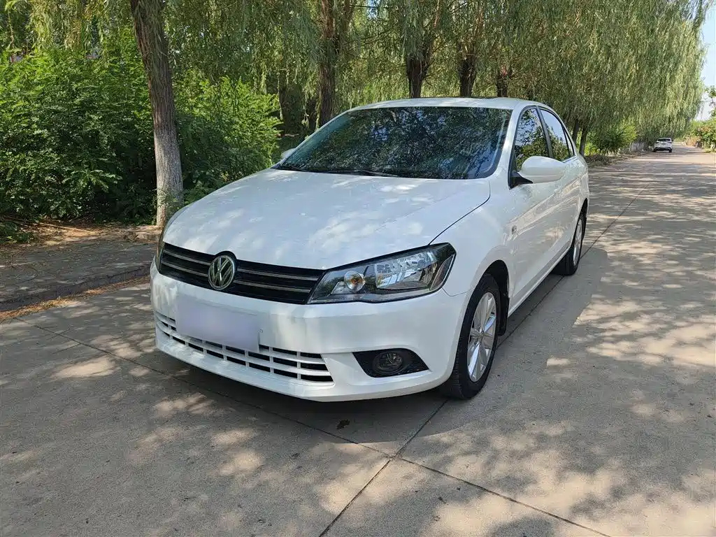 VOLKSWAGEN JETTA 2013