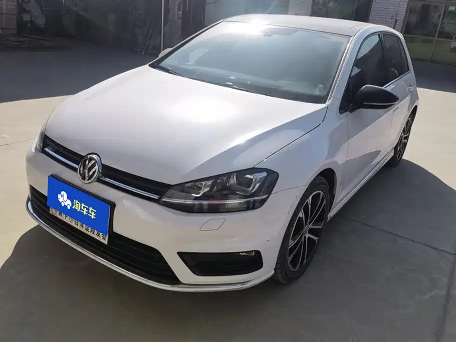 VOLKSWAGEN GOLF 2017