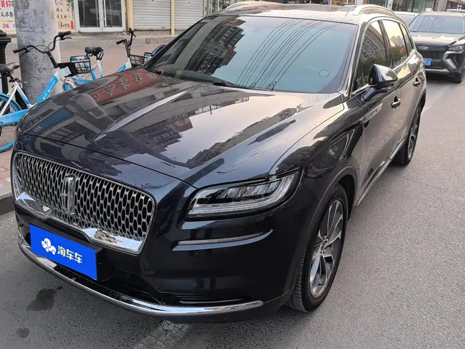 LINCOLN NAVIGATOR 2021