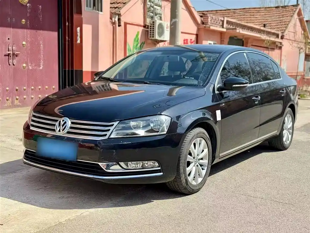 VOLKSWAGEN MAGOTAN 2016
