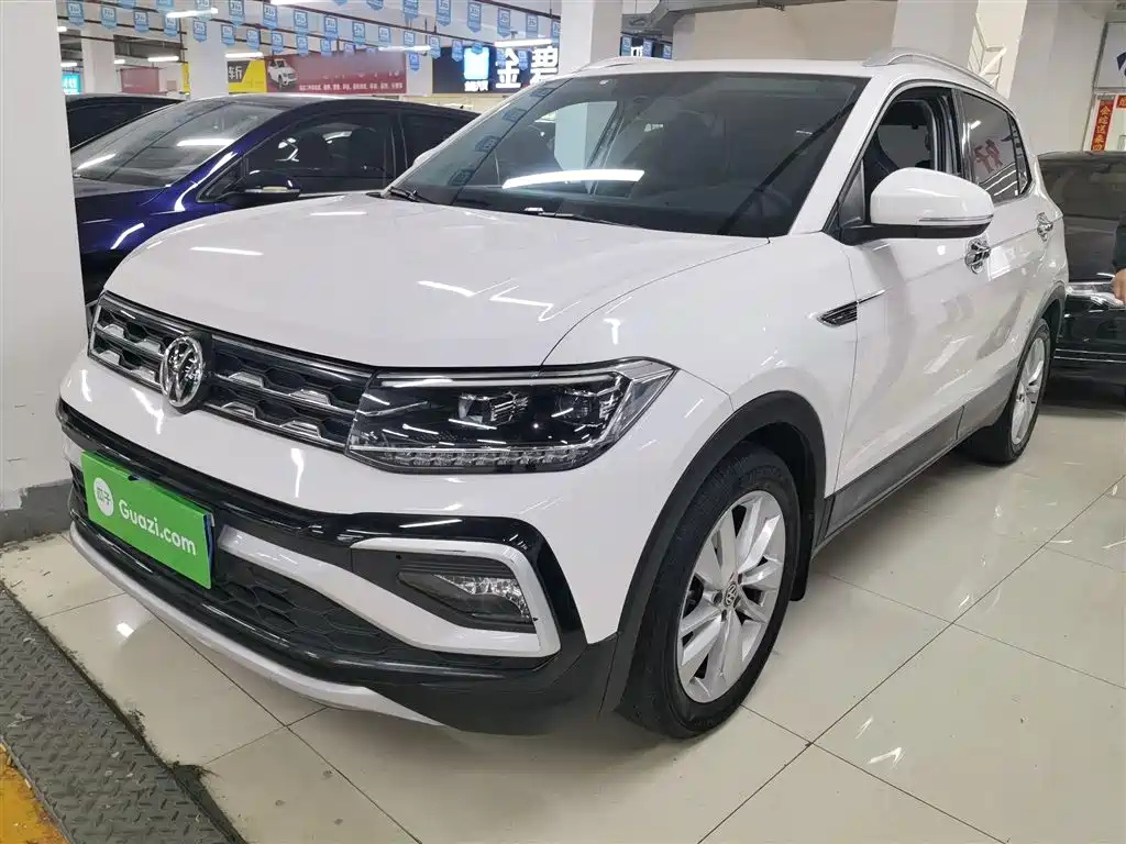 VOLKSWAGEN T-CROSS 2019
