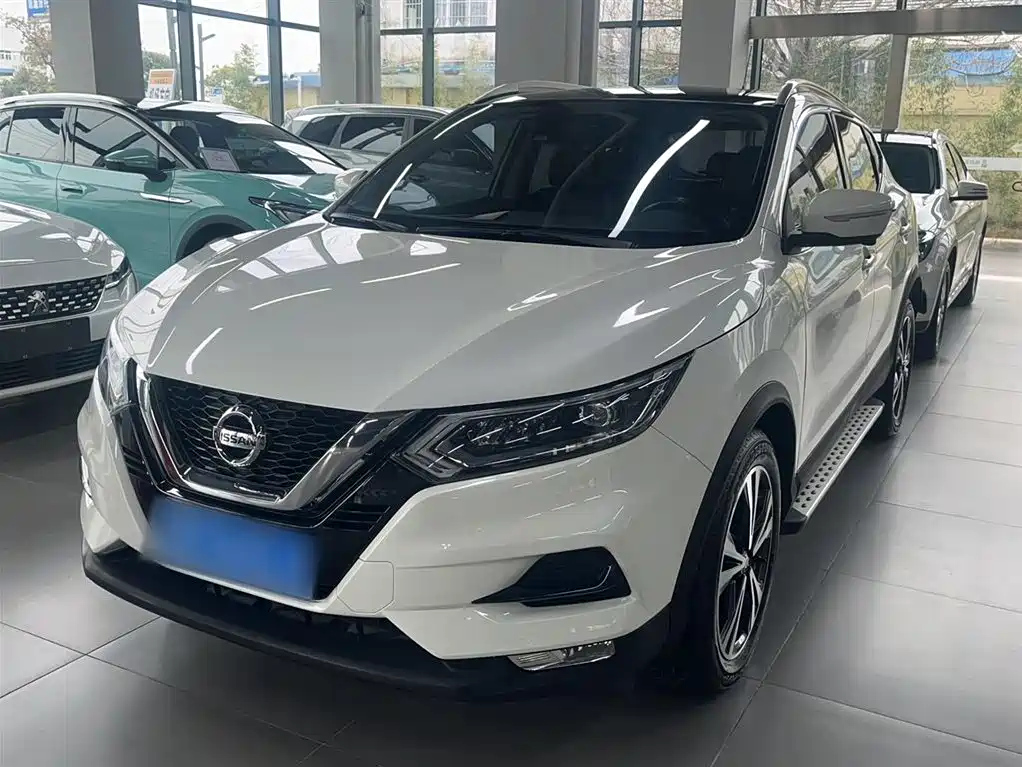 NISSAN QASHQAI 2019