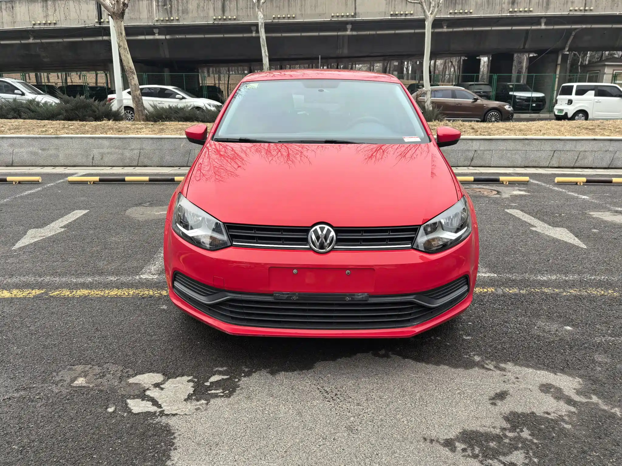 VOLKSWAGEN POLO 2016