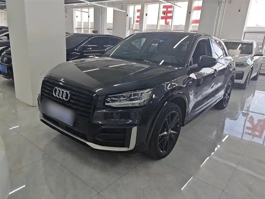 AUDI Q2L 2018