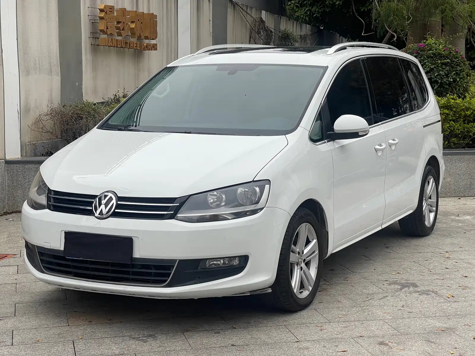 VOLKSWAGEN SHARAN 2016