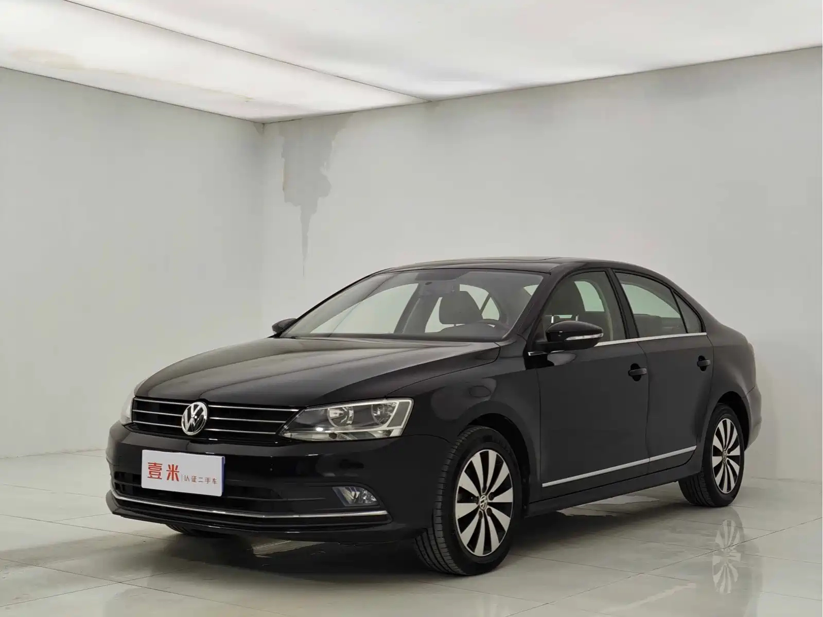 VOLKSWAGEN SAGITAR 2017