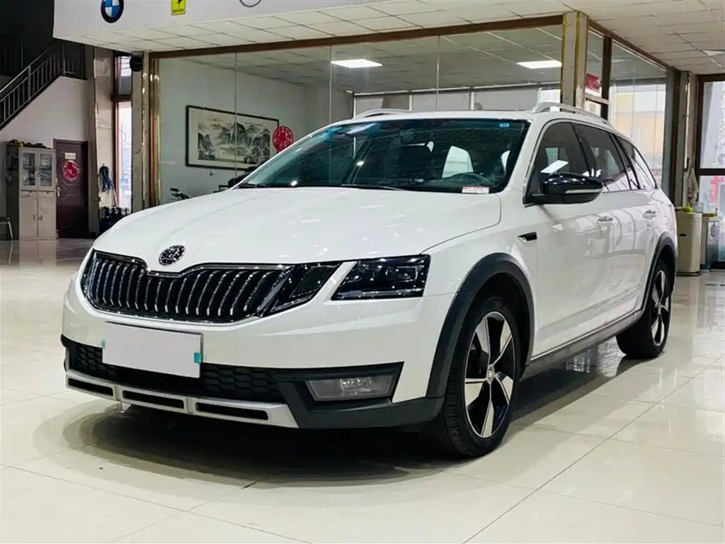 SKODA OCTAVIA 2019
