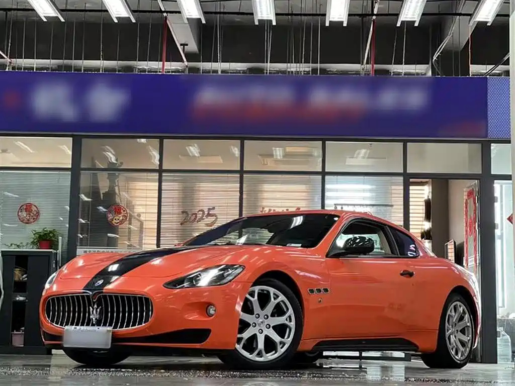 MASERATI GRANTURISMO