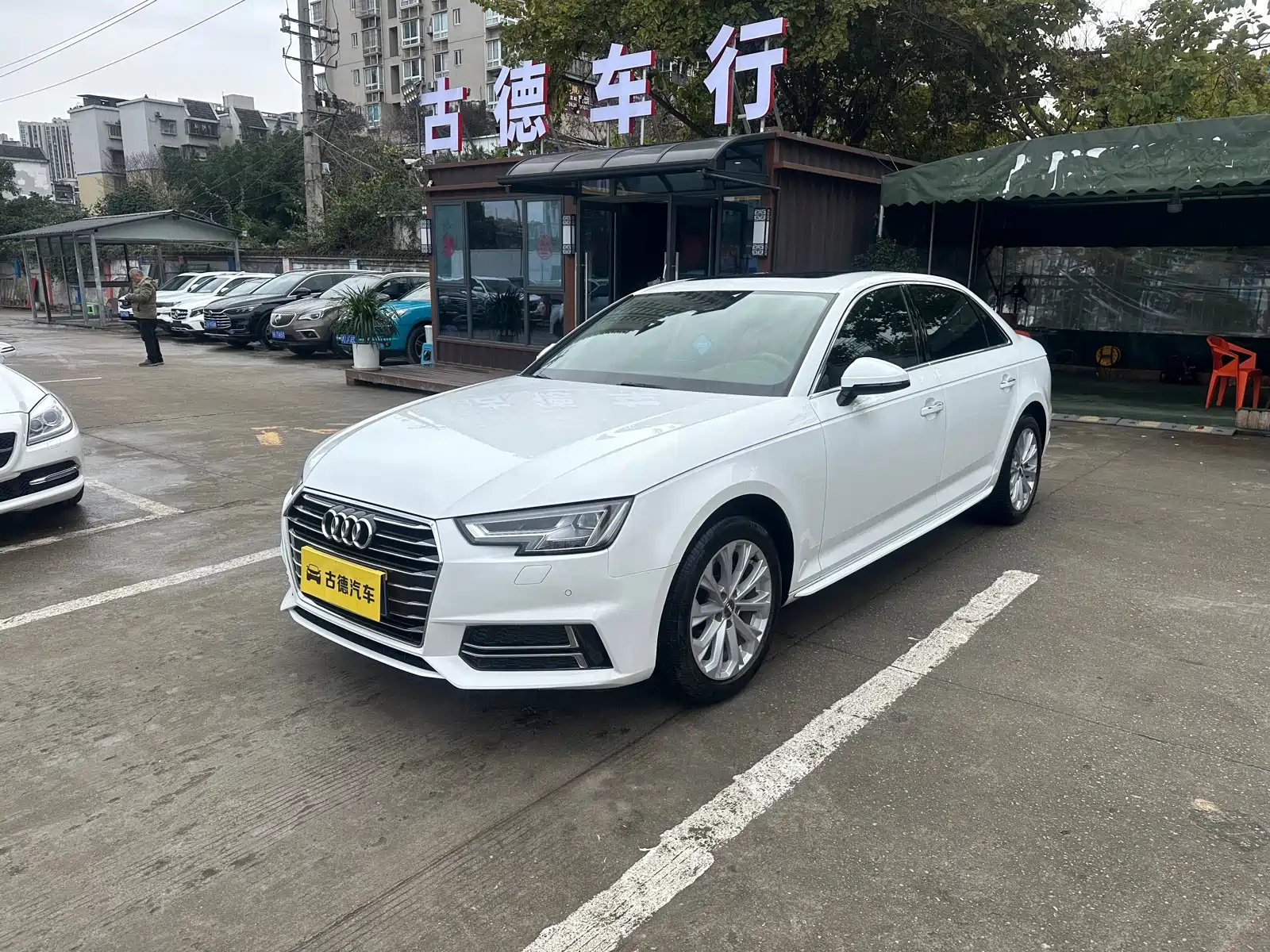 AUDI A4L 2019