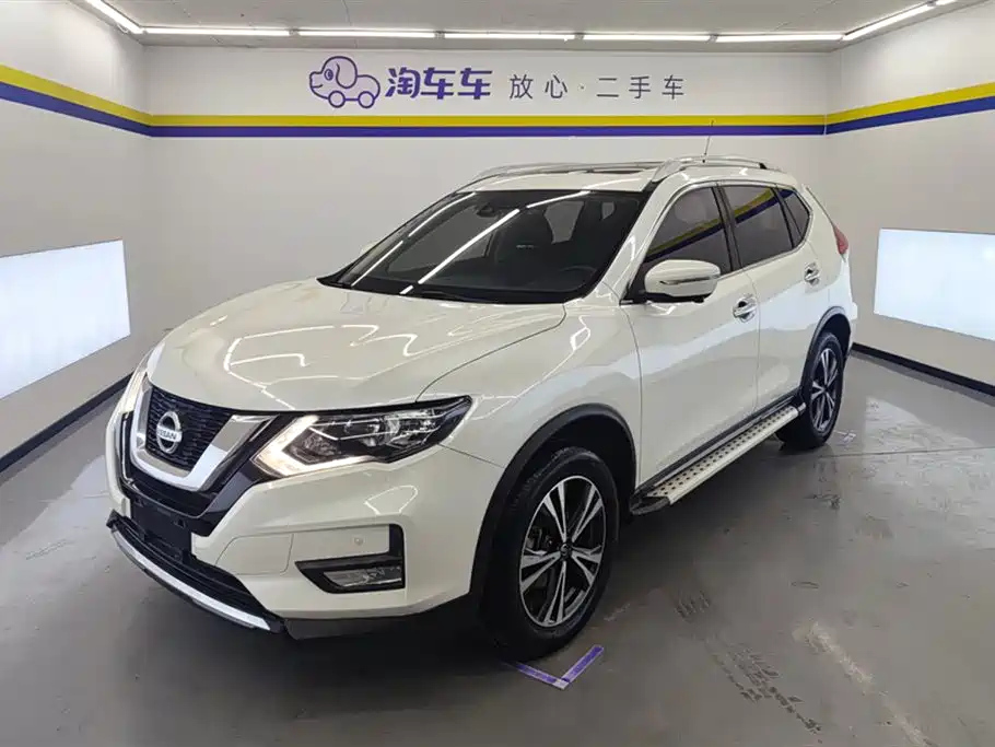 NISSAN X-TRAIL 2017