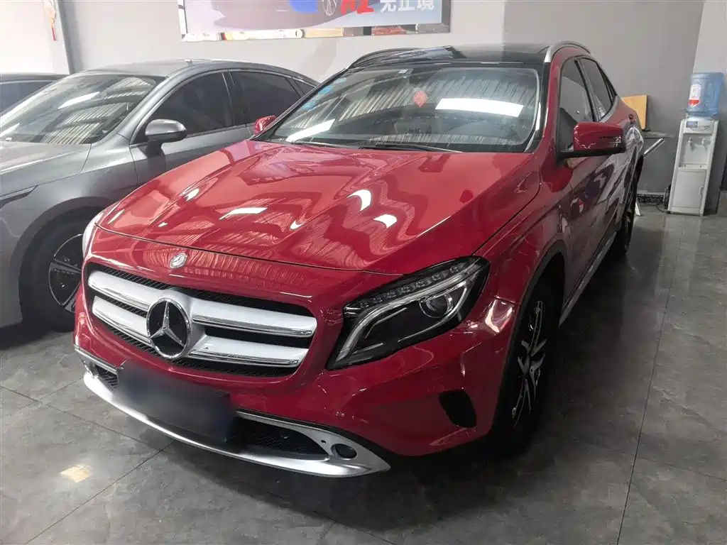 MERCEDES BENZ GLA 2016