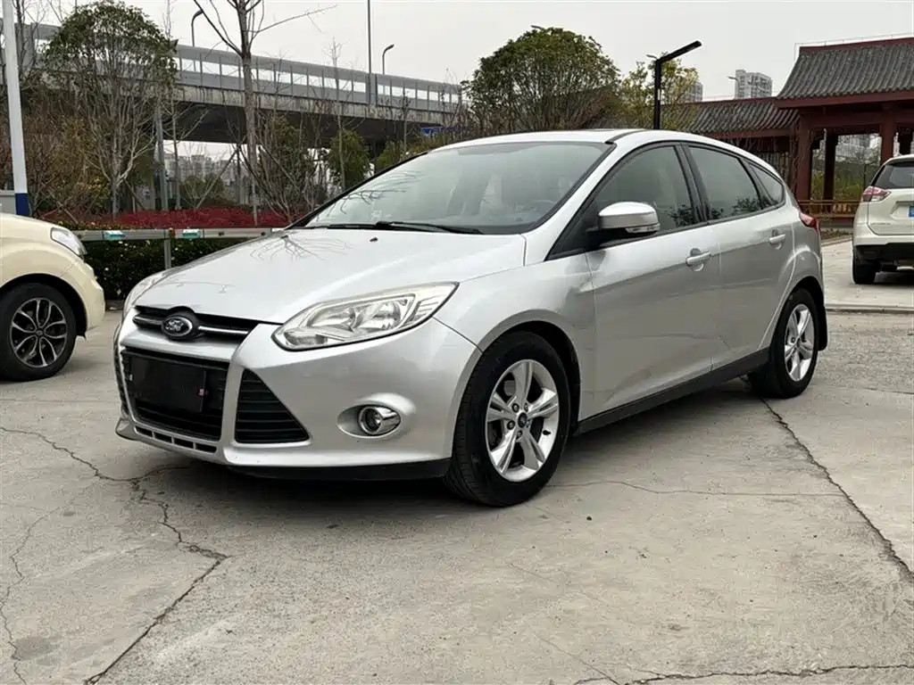 FORD FOCUS 2012