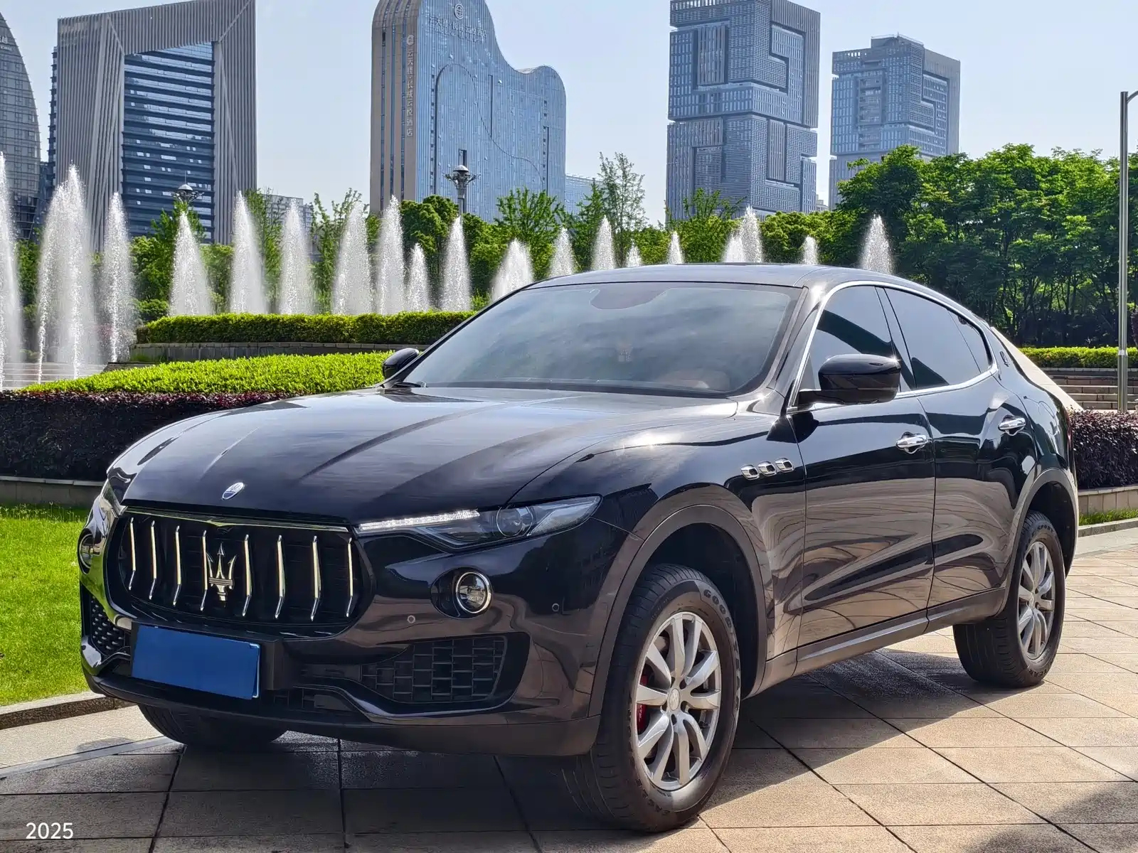 MASERATI LEVANTE 2016