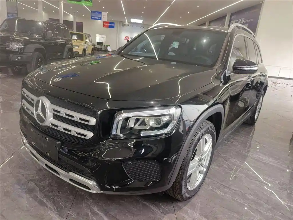 MERCEDES BENZ GLB 2021