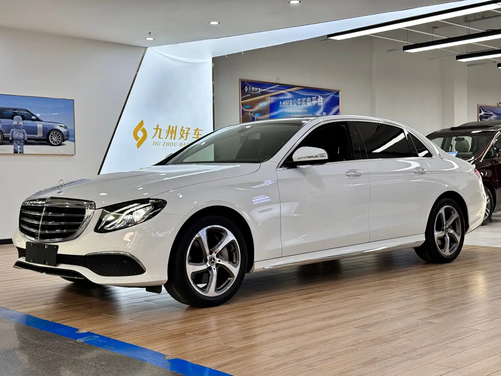 MERCEDES BENZ E-CLASS