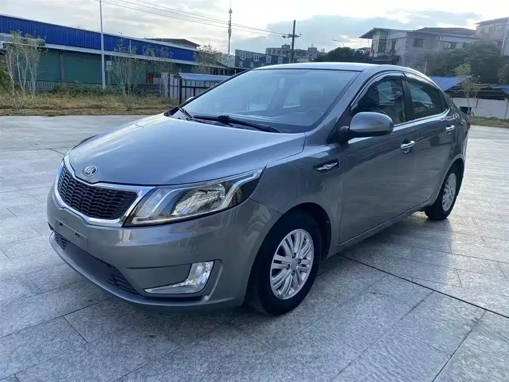 KIA K2 2012