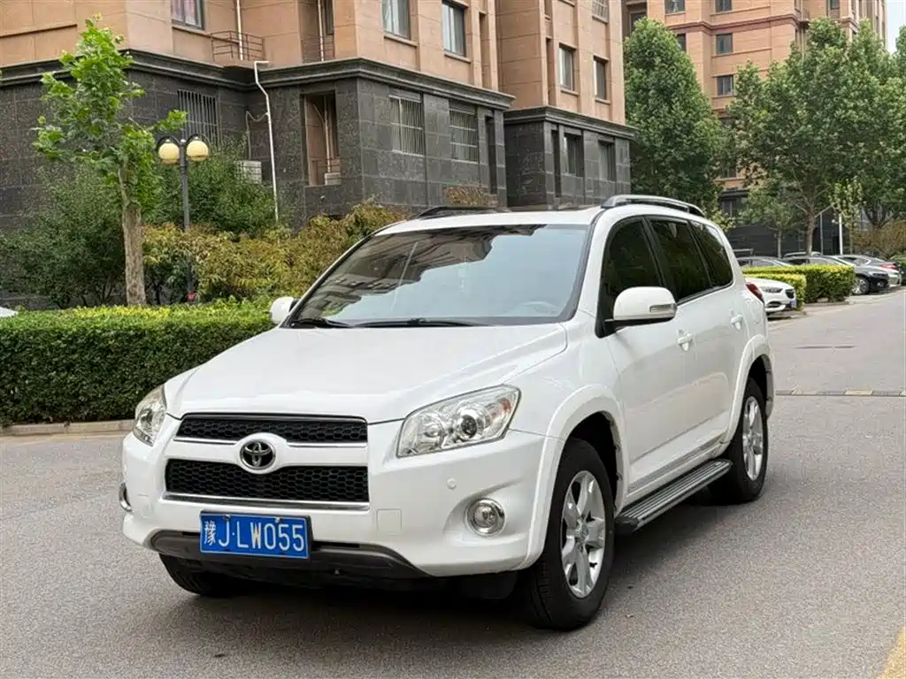 TOYOTA RAV4 RONGFANG